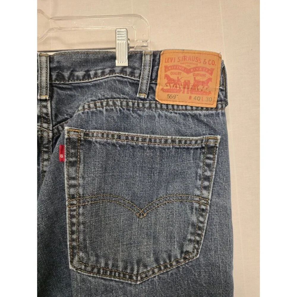 Levis Jeans Mens Size 40 x 30 559 0340 Loose Straight‎ Leg Relaxed Medium Denim